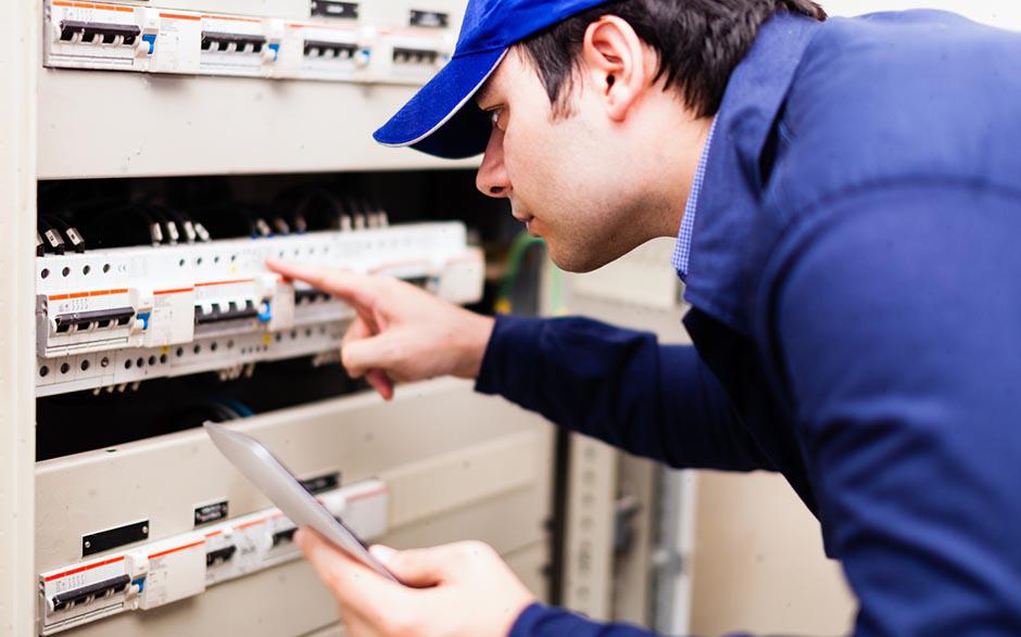 cherche électricien Saint-Fargeau-Ponthierry